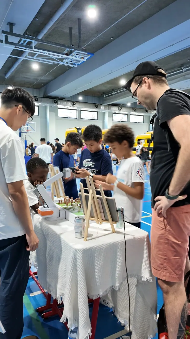 A close friendly game at the Chess Grande Fête de l’École booth